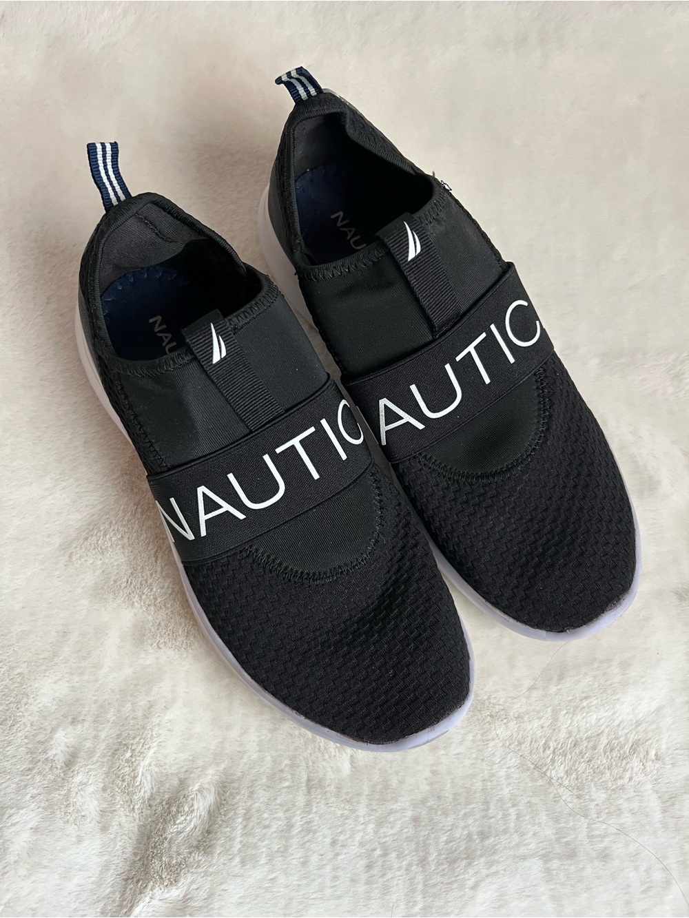 Nautica Women’s Size 8.5 Black Slip On Knit Sneakers Walking Comfort Shoes